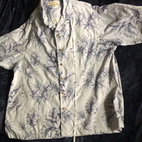 Tommy Bahama Hawaiian Tiki Shirt - Picture 5 of 8